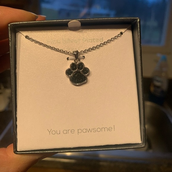 Crystal Paw Necklace - Picture 2 of 3